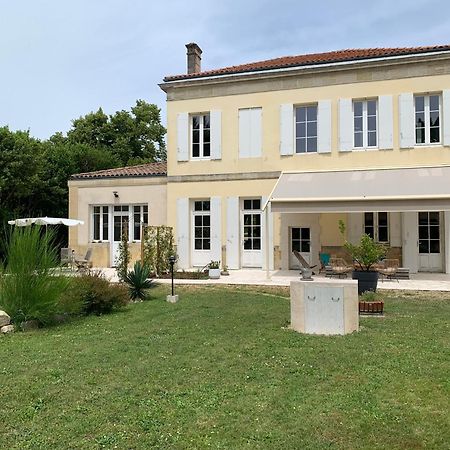Batisse En Pierre XVII Siecle 115 M² Avec Terrasse Ambares-et-Lagrave Exterior foto